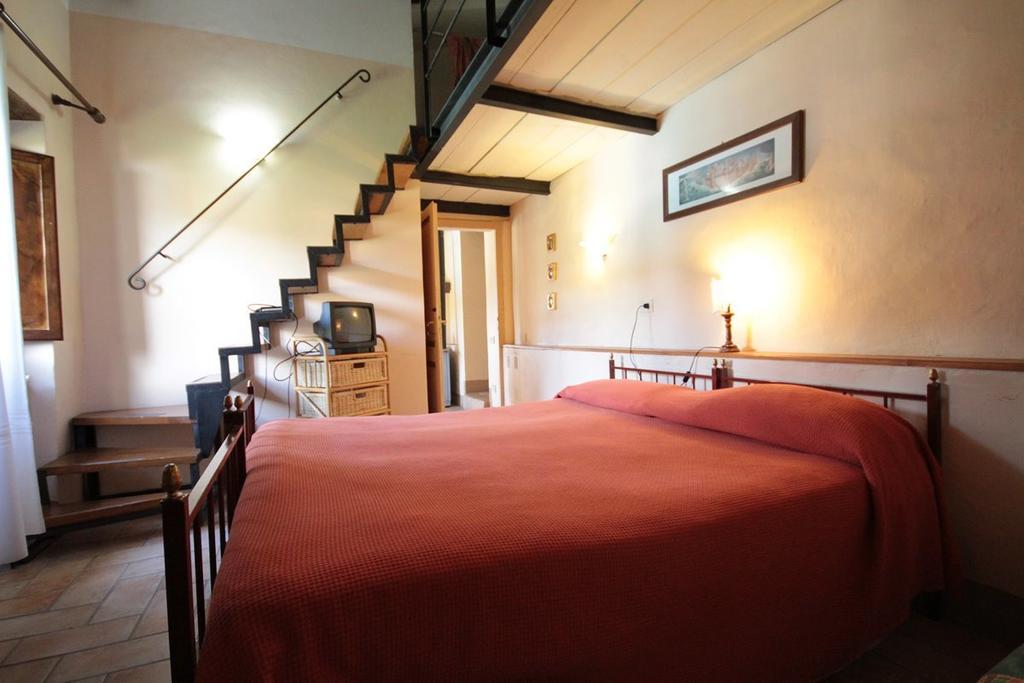 Casa Castellina ξενώνας Φολίνιο Δωμάτιο φωτογραφία