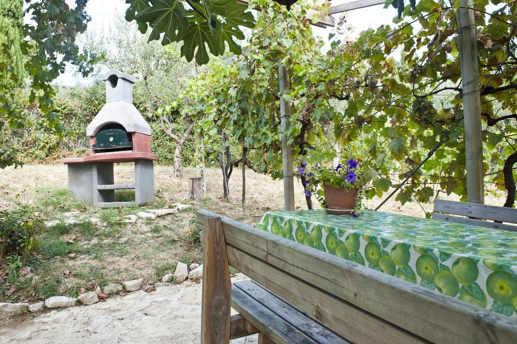 Casa Castellina ξενώνας Φολίνιο Δωμάτιο φωτογραφία