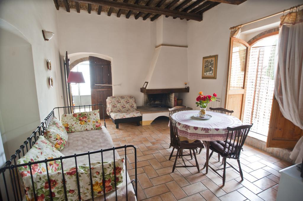 Casa Castellina ξενώνας Φολίνιο Δωμάτιο φωτογραφία